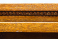 シンプル装飾でレトロな雰囲気あるガラスケース(脚付き)　BB3372