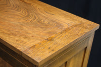 シンプル装飾でレトロな雰囲気あるガラスケース(脚付き)　BB3372