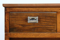 ゆらゆらガラスが引き立つ上品な佇まいをしたガラスケース　BB3379