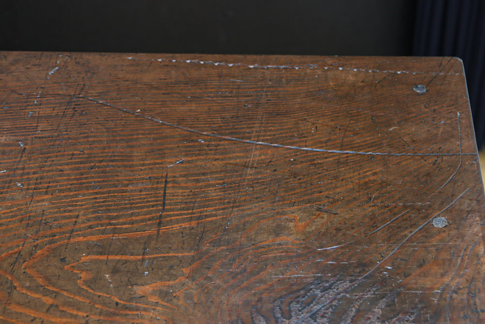 小型サイズ!! 歳月を重ねた時代の風格漂う階段箪笥　BB3380