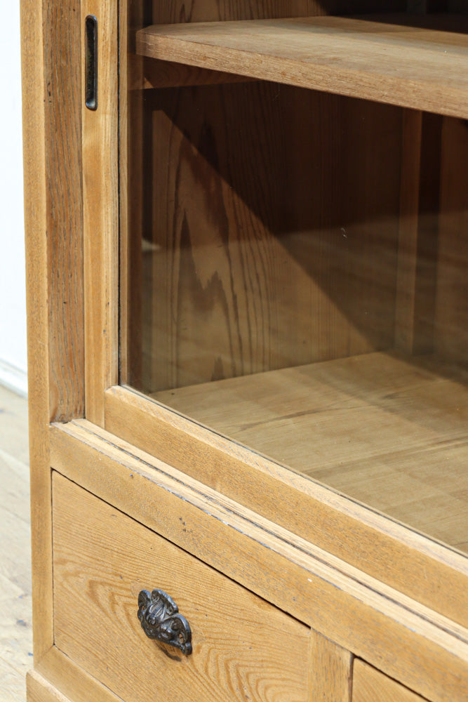 温もり溢れる木地色のオークレトロガラスケース　BB3383