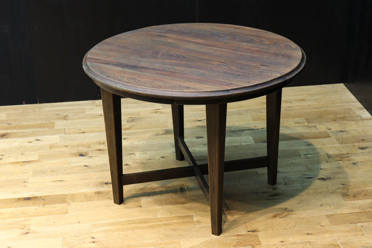 上質なオークの杢目の落ち着いた面持ちあるコーヒーテーブル　BB3393