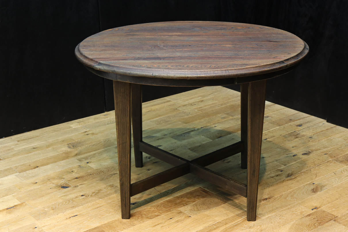 上質なオークの杢目の落ち着いた面持ちあるコーヒーテーブル　BB3393