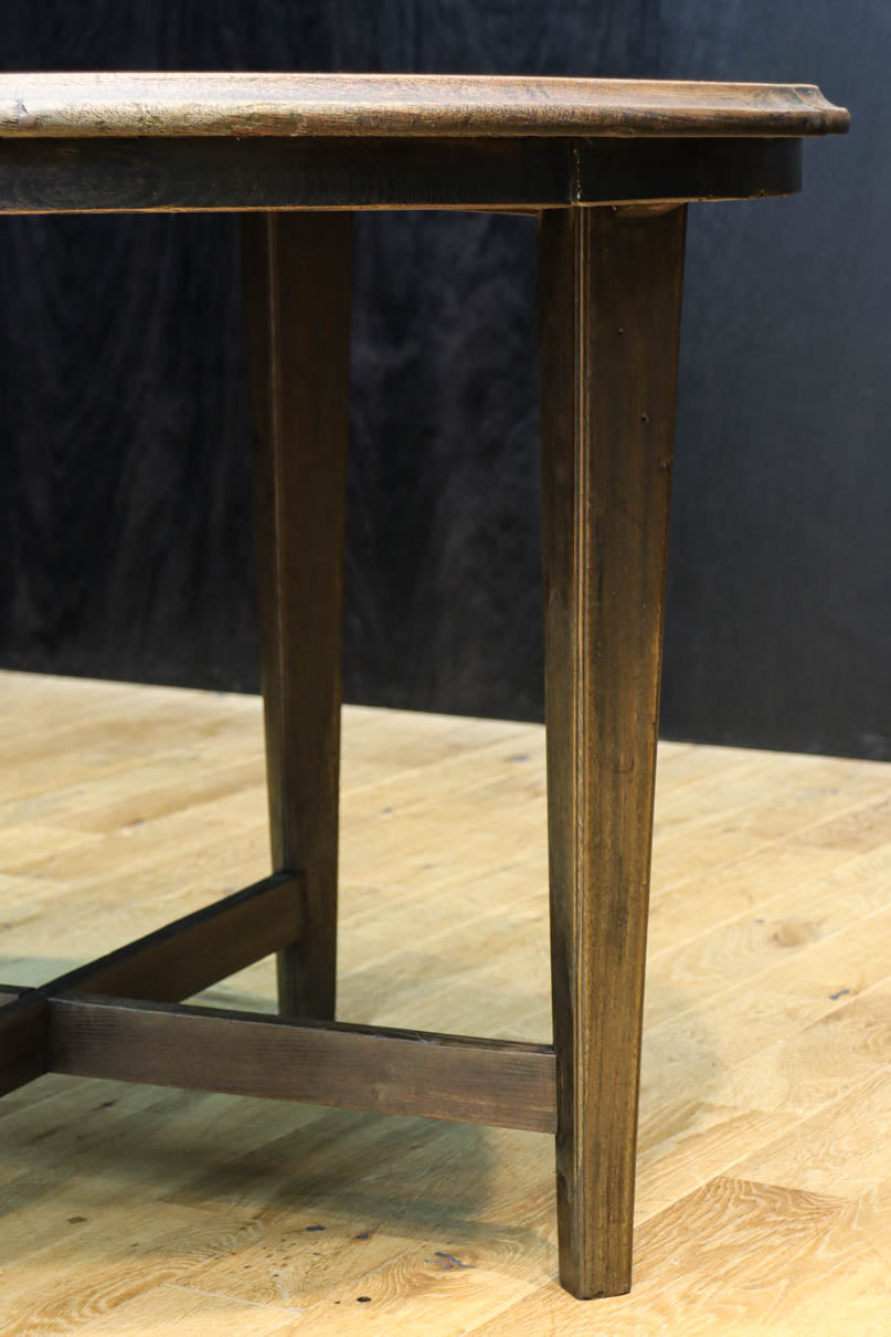 上質なオークの杢目の落ち着いた面持ちあるコーヒーテーブル　BB3393