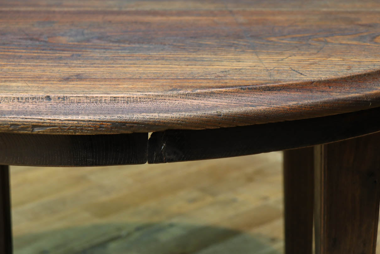 上質なオークの杢目の落ち着いた面持ちあるコーヒーテーブル　BB3393