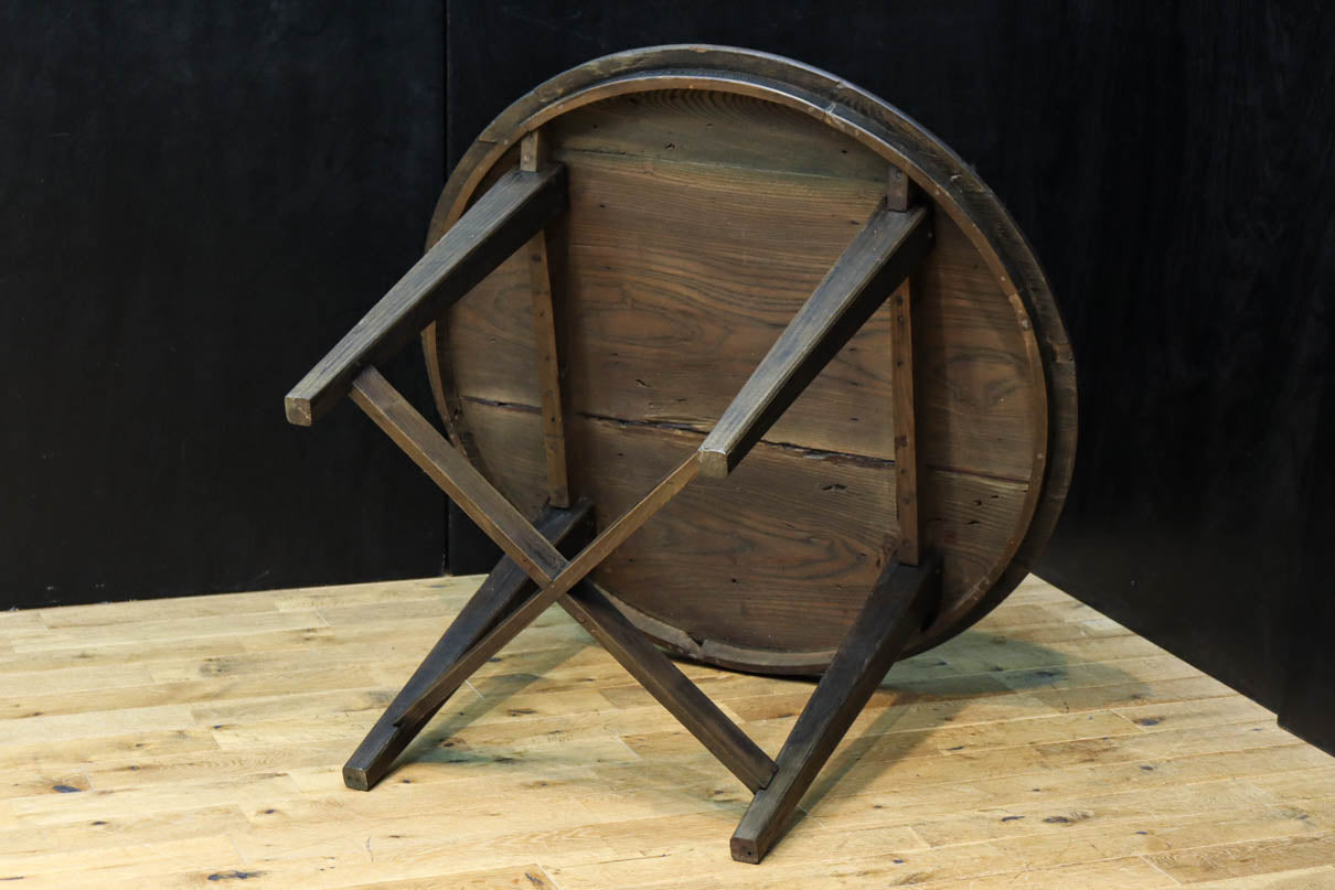 上質なオークの杢目の落ち着いた面持ちあるコーヒーテーブル　BB3393