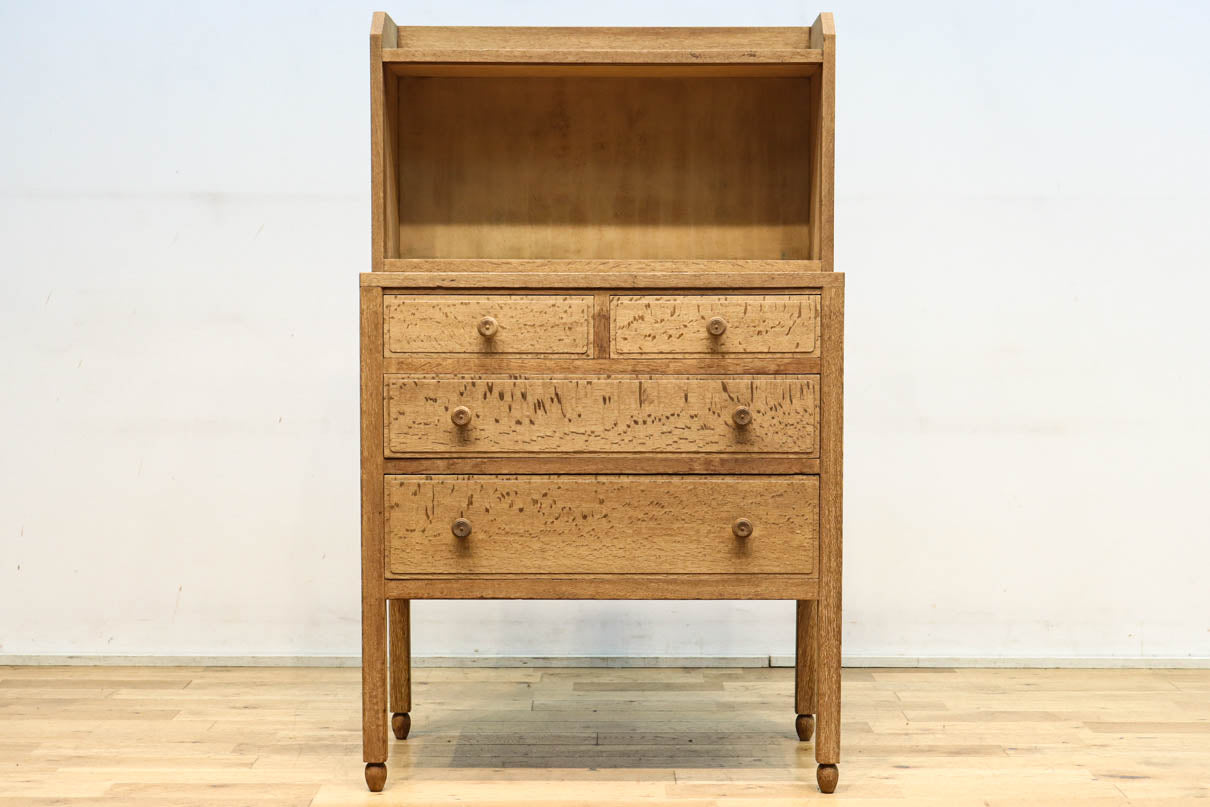 昭和レトロ!! フローラガラスが目を惹く、小振りで可愛らしいキャビネット　BB3399