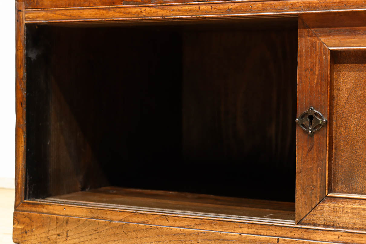 Merchant Chest BB3400