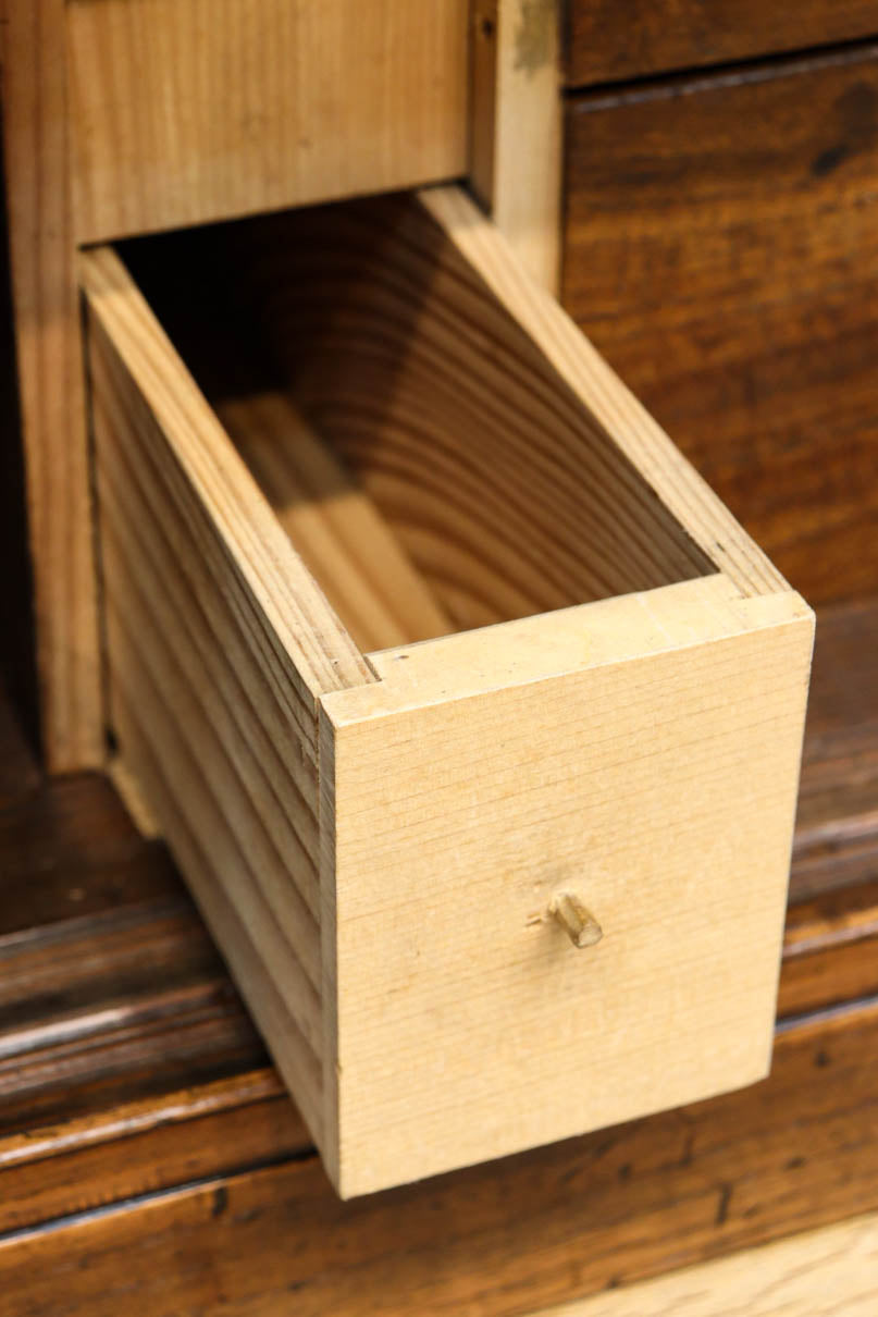 Merchant Chest BB3400