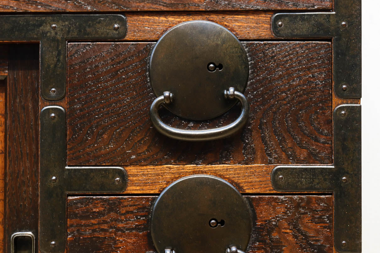 Merchant Chest BB3407