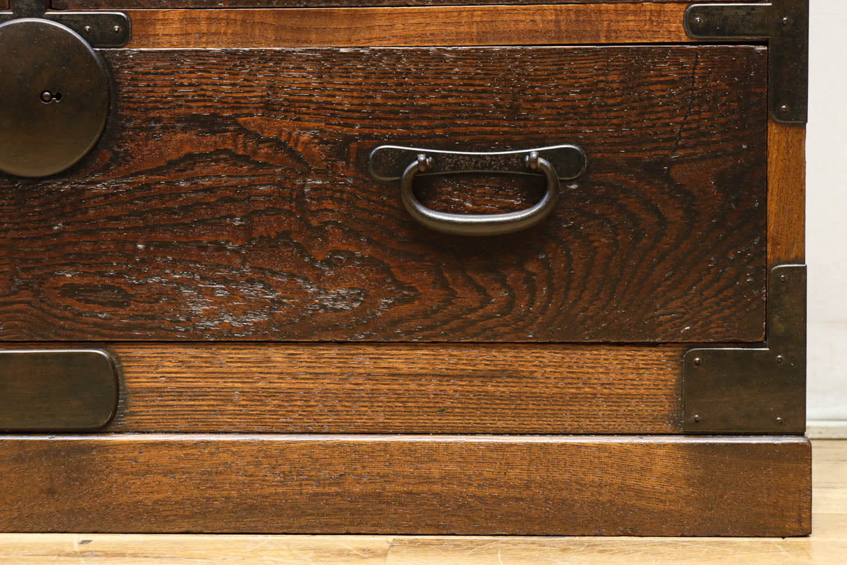 Merchant Chest BB3407