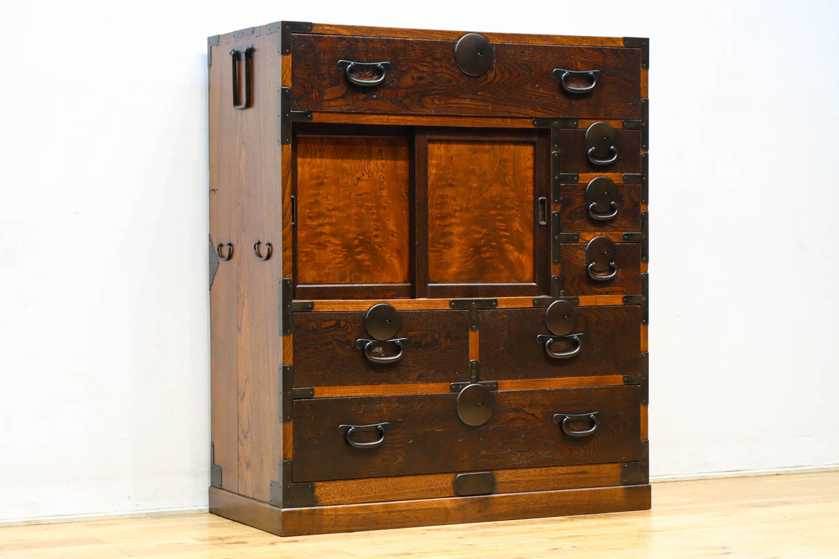 Merchant Chest BB3407