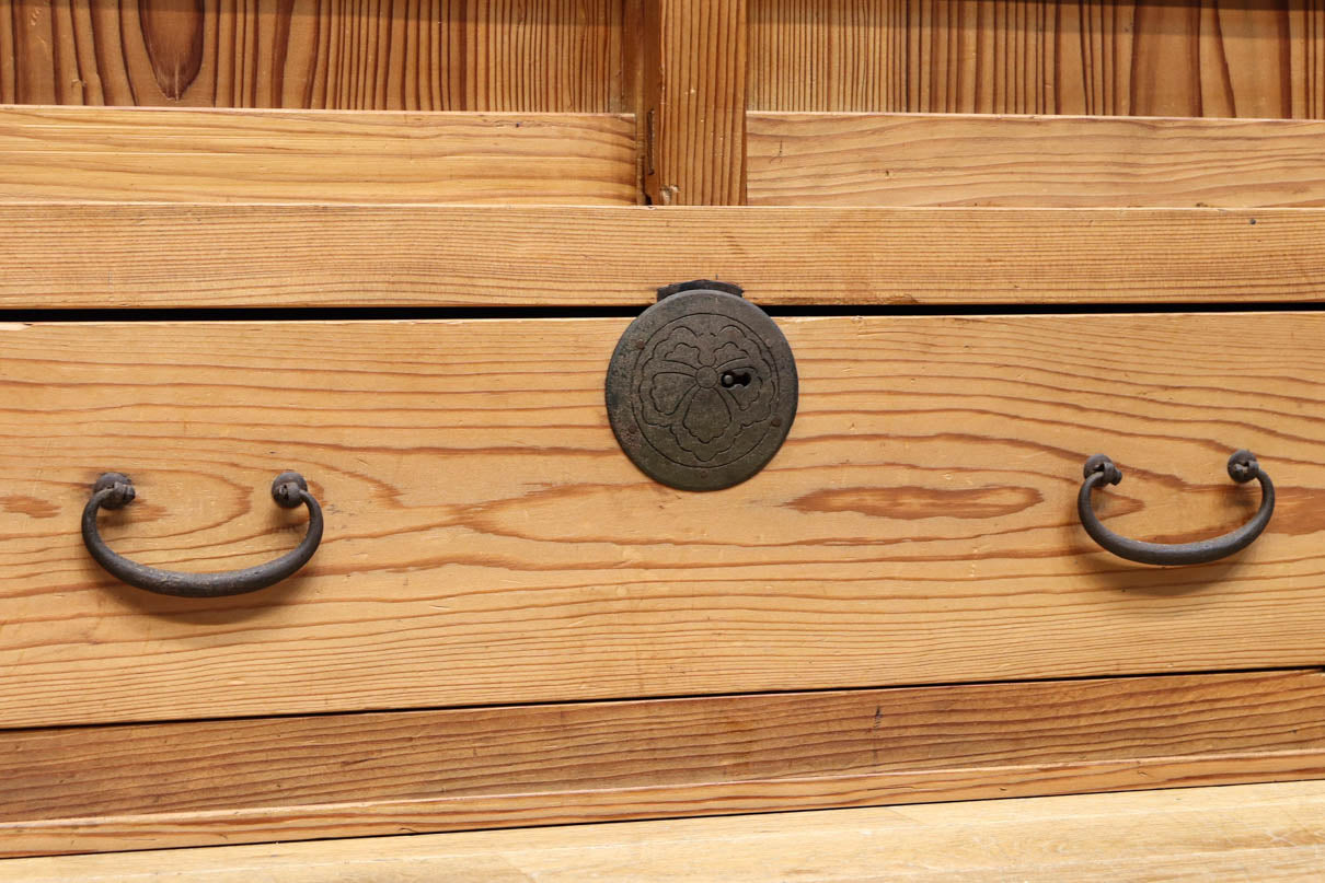 Merchant Chest BB3408