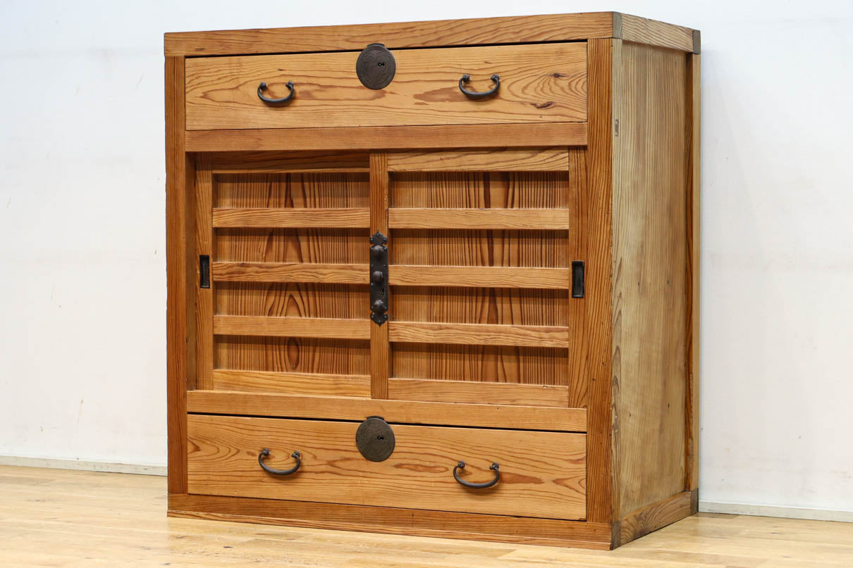Merchant Chest BB3408