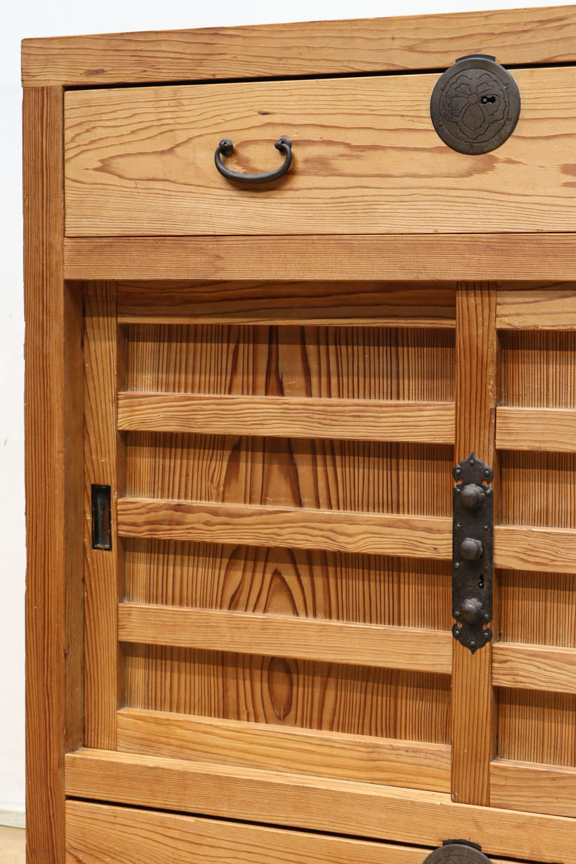 Merchant Chest BB3408