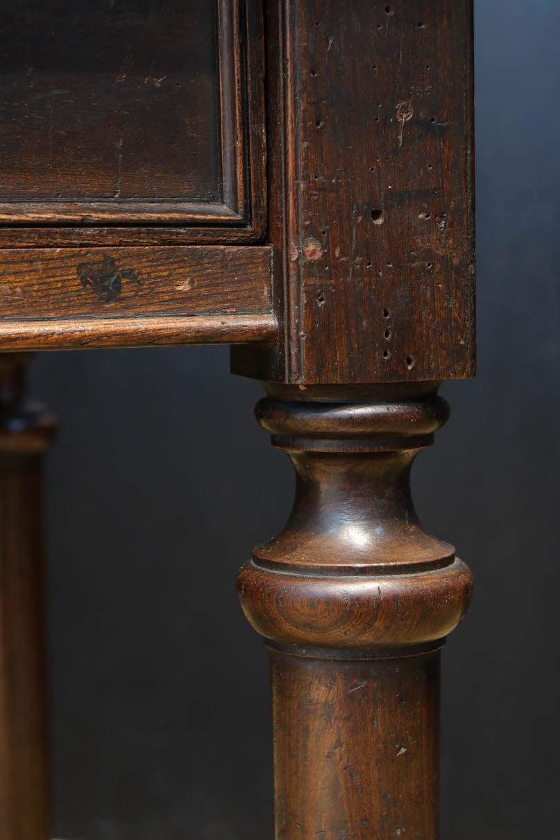 Desk BB3417