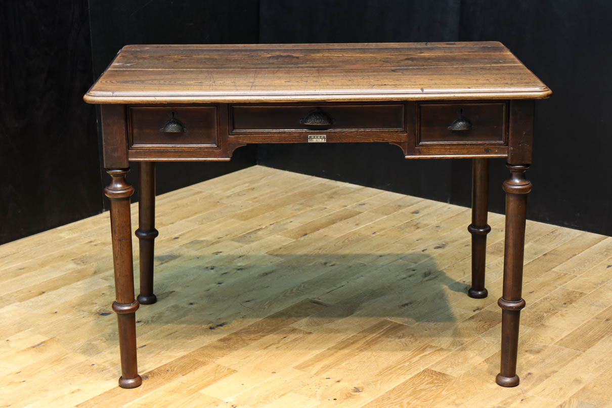 Desk BB3417