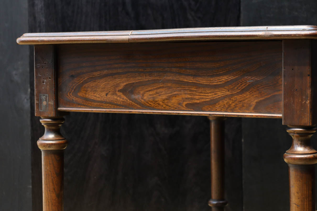 Desk BB3417