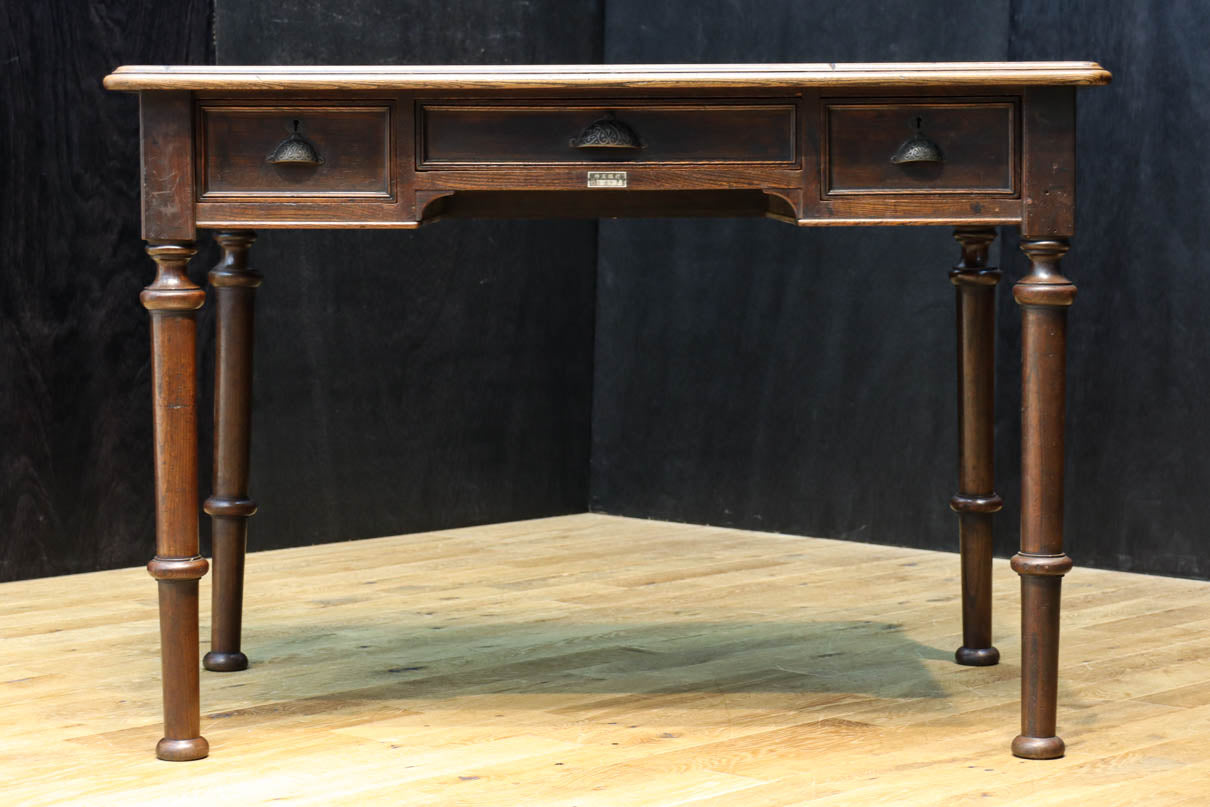 Desk BB3417