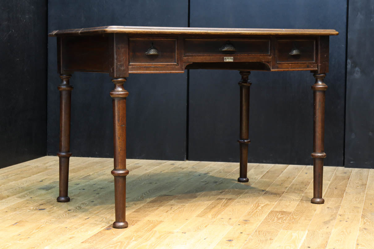 Desk BB3417