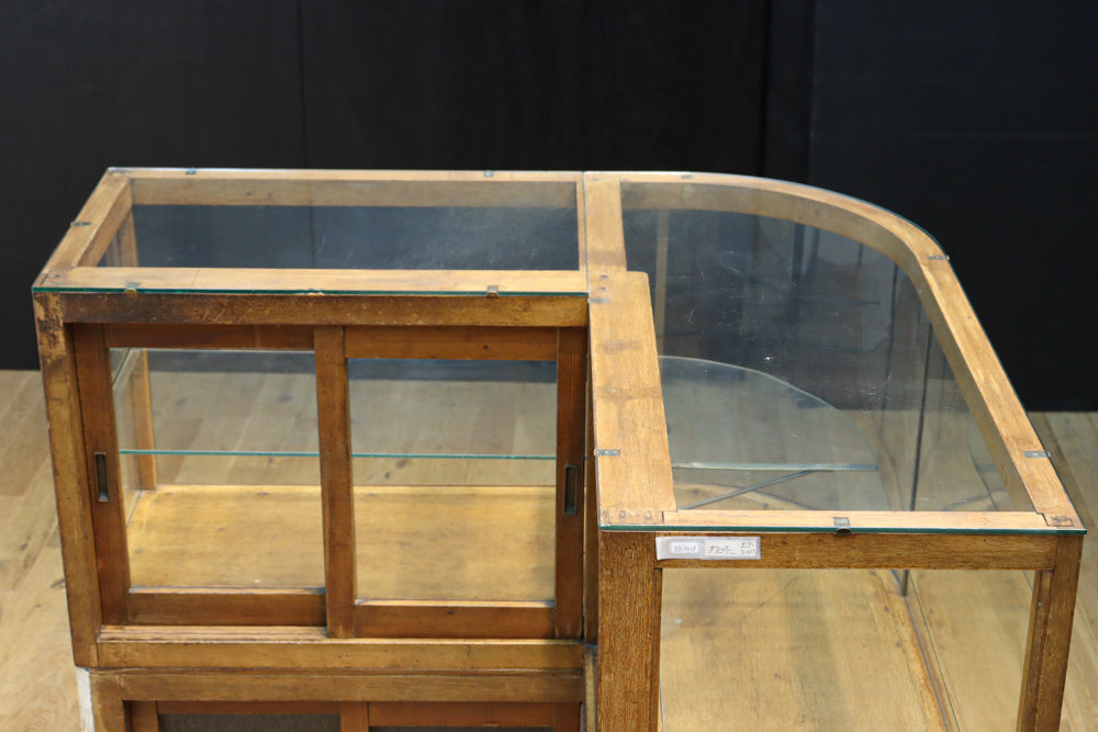 L-shaped glass display case BB3428