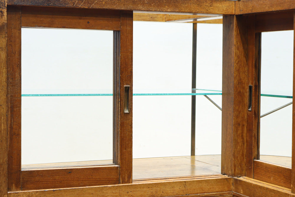 L-shaped glass display case BB3428