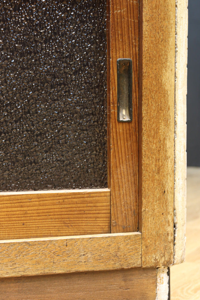 L-shaped glass display case BB3428