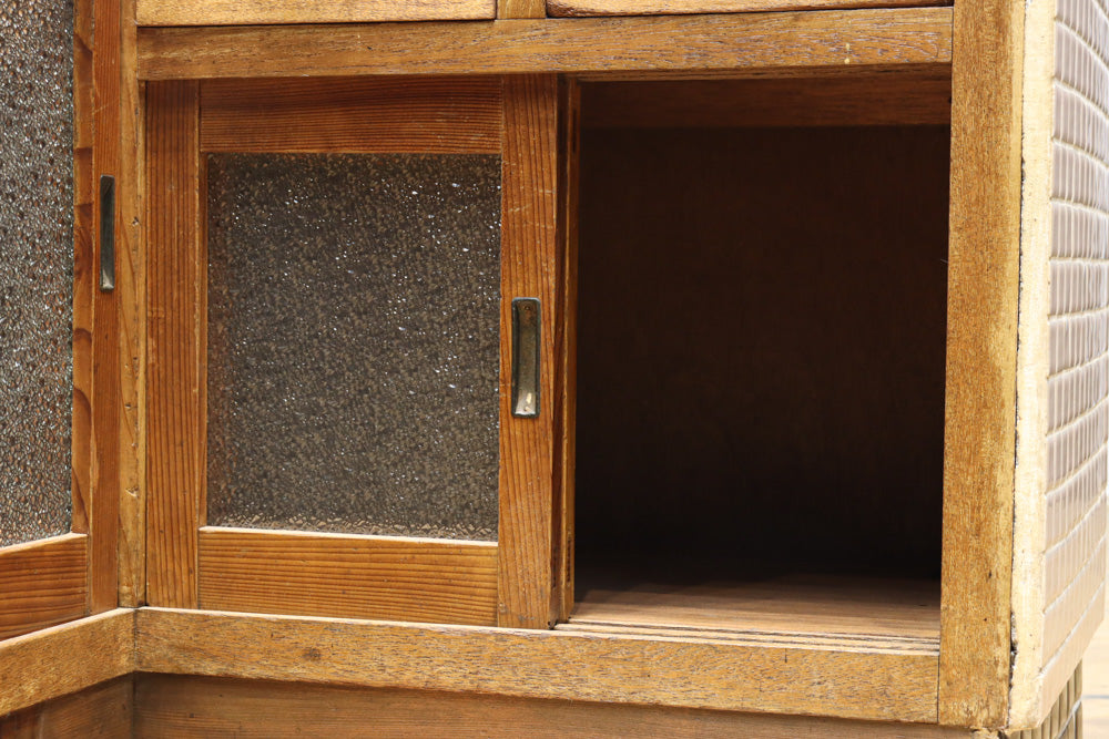 L-shaped glass display case BB3428