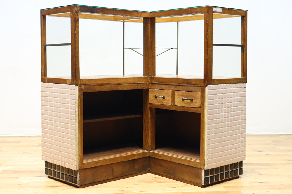 L-shaped glass display case BB3428