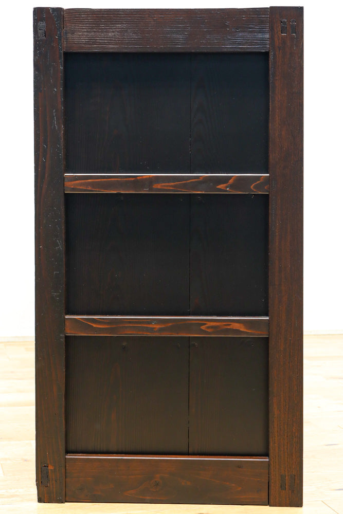 欅杢目が見事な格調ある面持ちの収納箪笥　BB3431