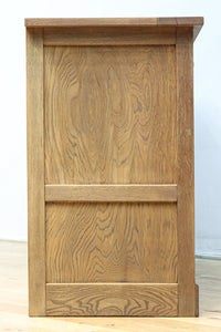 幅1215ミリ 引き出しが上部にある木地色の柔らかな色彩のレトロガラスケース　BB3432