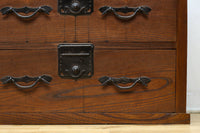 穏やかなケヤキ杢目が浮かぶ時代のローチェスト　BB3440