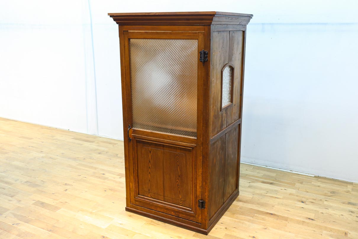 珍品‼︎ レトロな空間を演出するクローゼット　BB3448