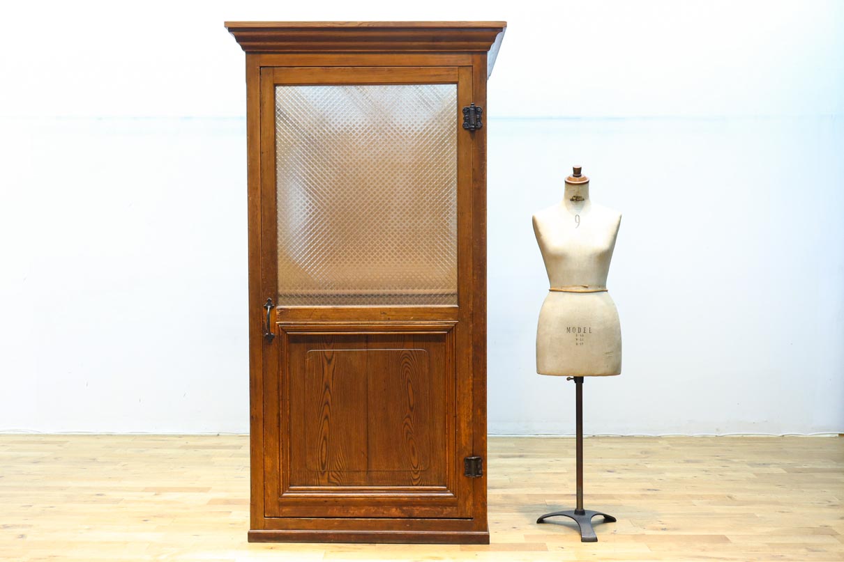 珍品‼︎ レトロな空間を演出するクローゼット　BB3448