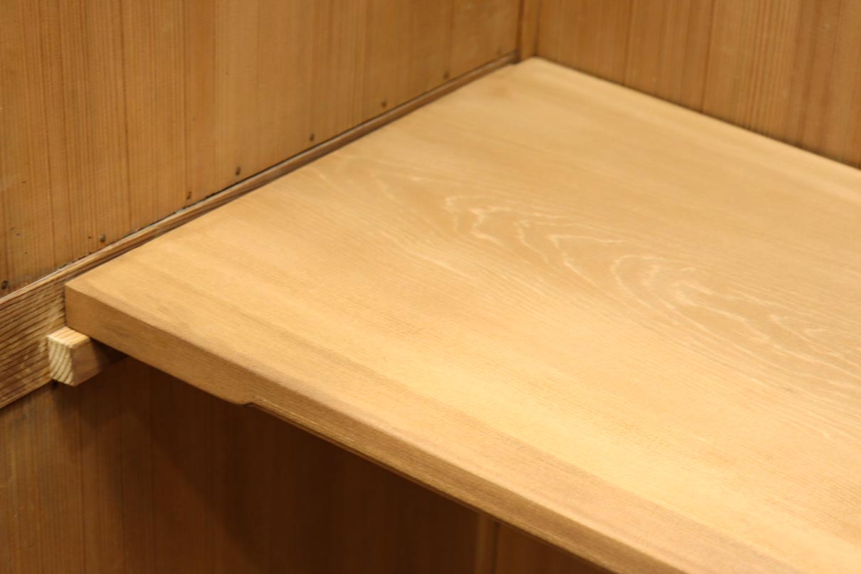 珍品‼︎ レトロな空間を演出するクローゼット　BB3448