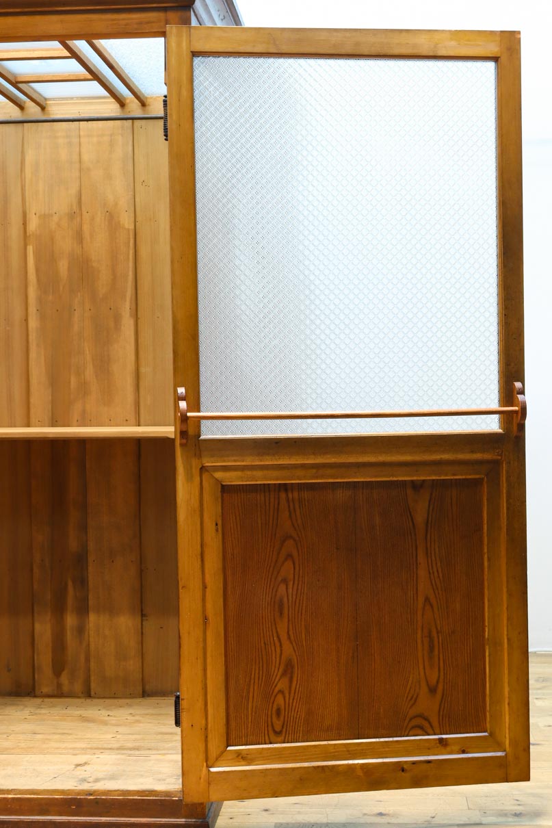 珍品‼︎ レトロな空間を演出するクローゼット　BB3448