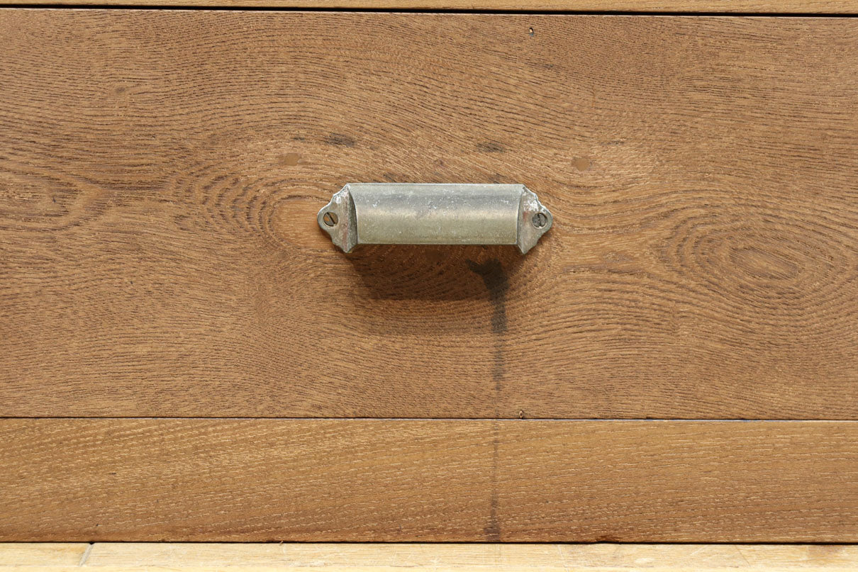 稀少‼︎ 温かみのある木地色に引き出しを上下に備えたレトロオークガラスケース　BB3450