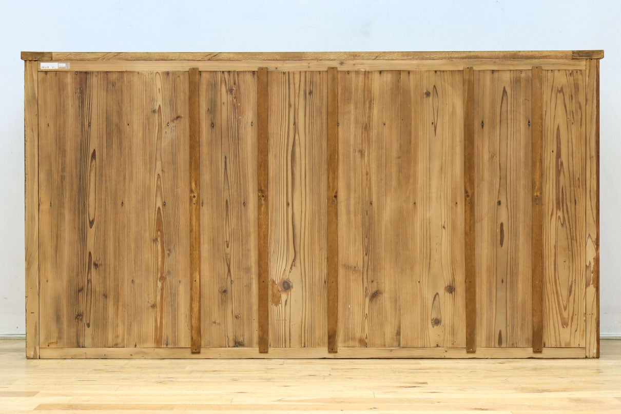 稀少‼︎ 温かみのある木地色に引き出しを上下に備えたレトロオークガラスケース　BB3450