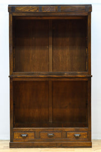 ゆらゆらガラスとレリーフ彫刻で優しい雰囲気のガラスケース　BB3452