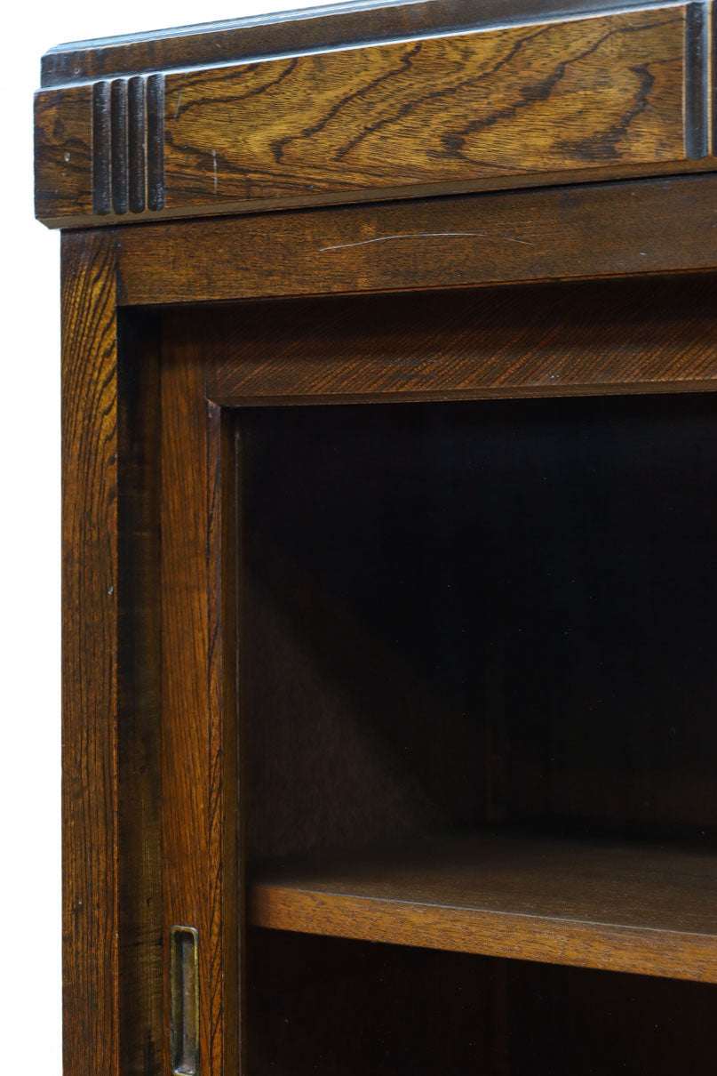 ゆらゆらガラスとレリーフ彫刻で優しい雰囲気のガラスケース　BB3452