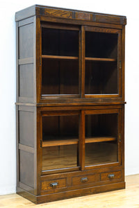 ゆらゆらガラスとレリーフ彫刻で優しい雰囲気のガラスケース　BB3452