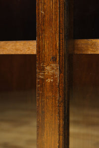 ゆらゆらガラスとレリーフ彫刻で優しい雰囲気のガラスケース　BB3452