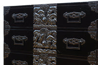 極上‼︎ 縁起の良い絵柄の装飾金具で華やかに飾られた庄内六丁曳き衣裳箪笥　BB3454