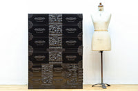 極上‼︎ 縁起の良い絵柄の装飾金具で華やかに飾られた庄内六丁曳き衣裳箪笥　BB3454