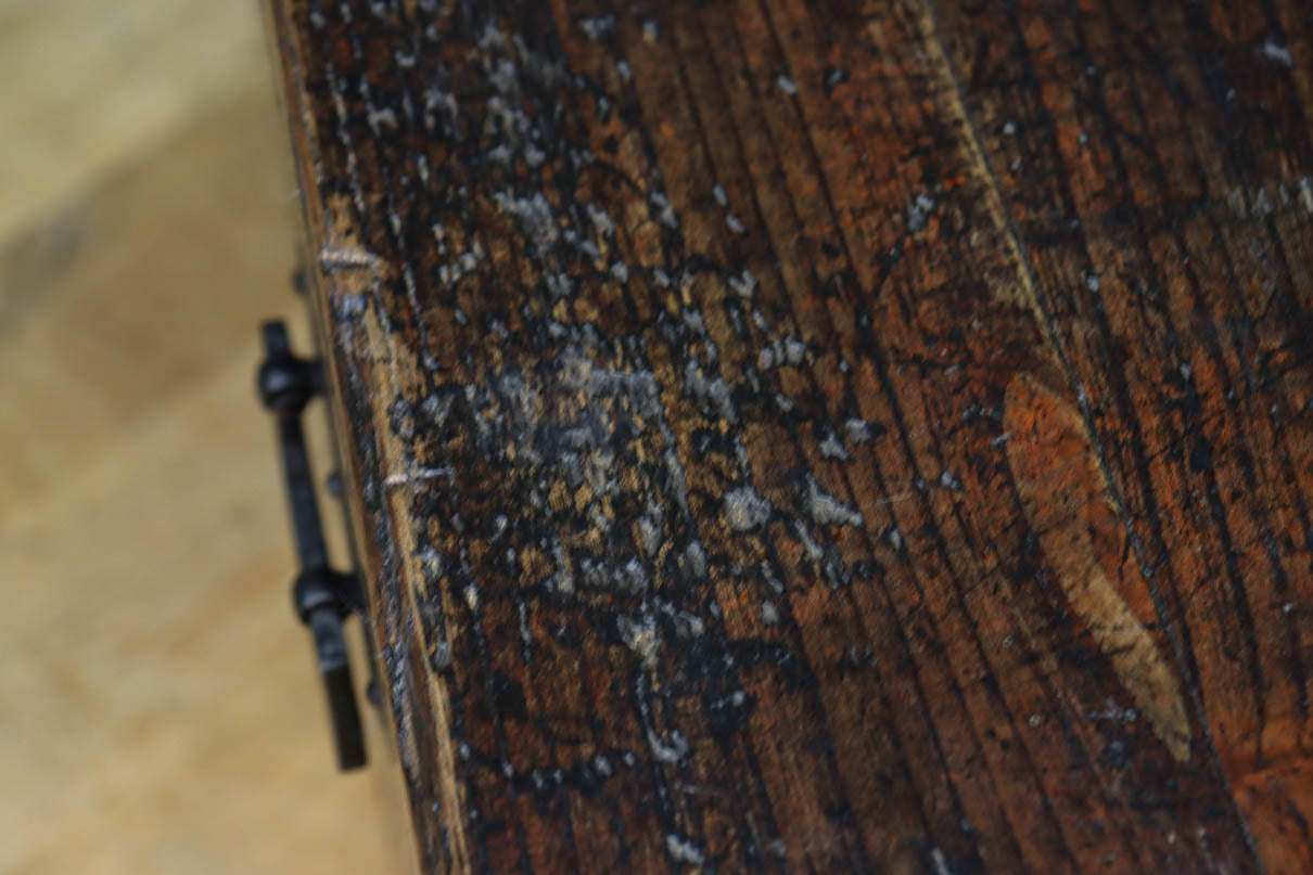 Antique tool box (sword chest) BB3466