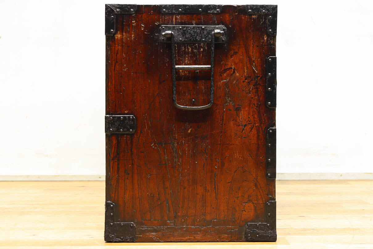 Antique tool box (sword chest) BB3466