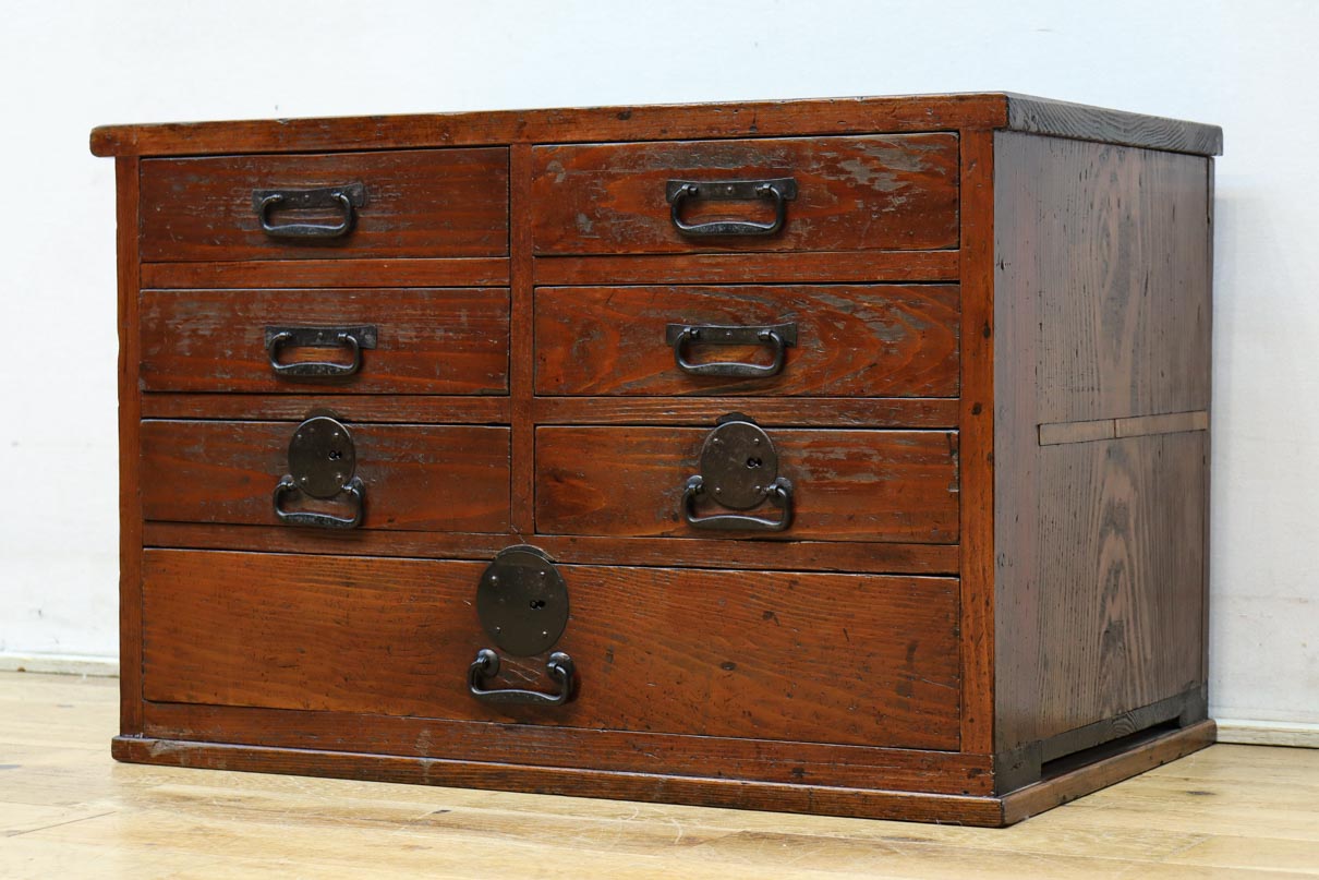 時代を重ねた風格漂う小振りサイズの小箪笥 BB3482 – 古福庵