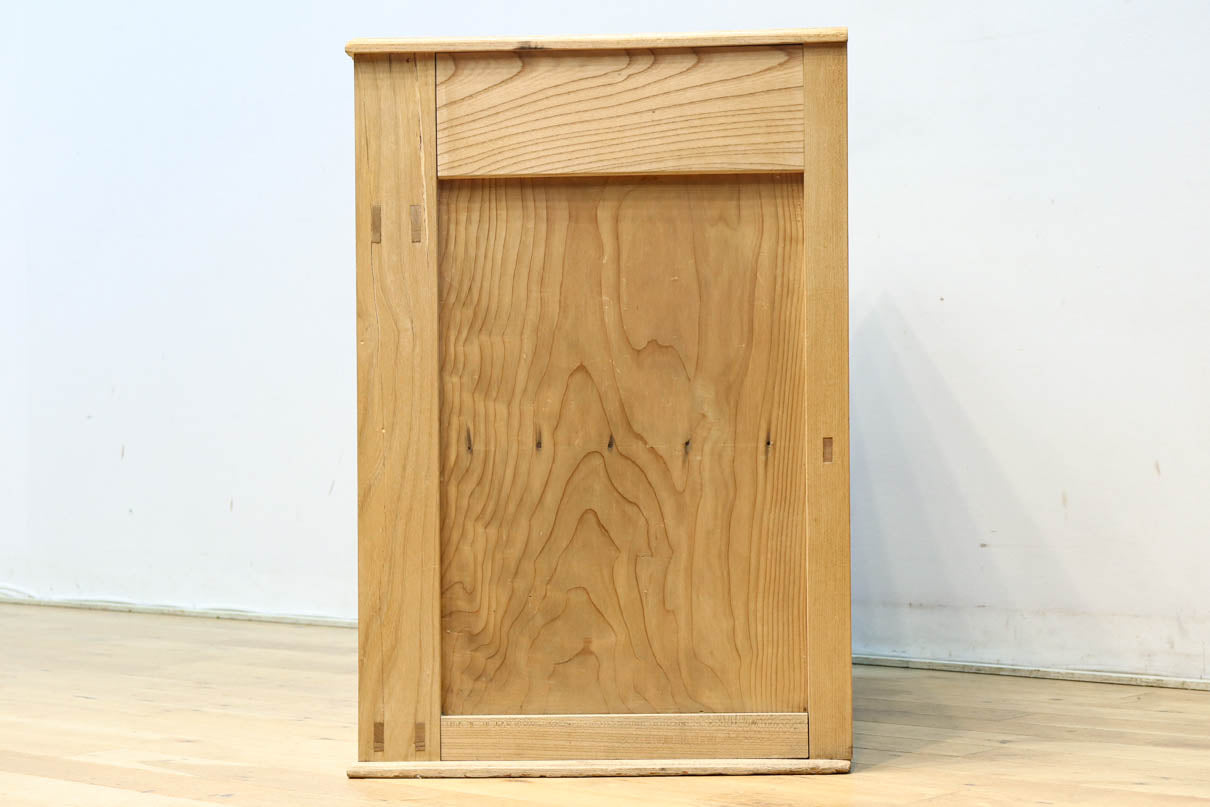 Retro Furniture BB3488