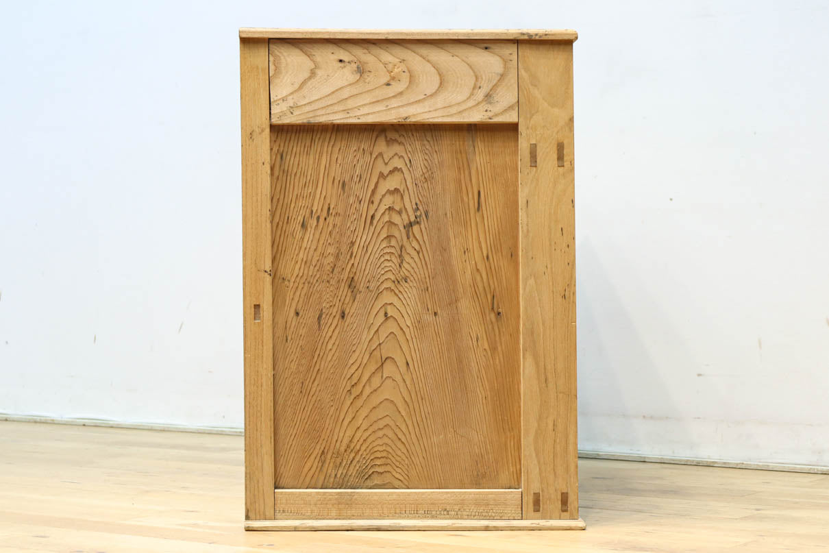 Retro Furniture BB3488