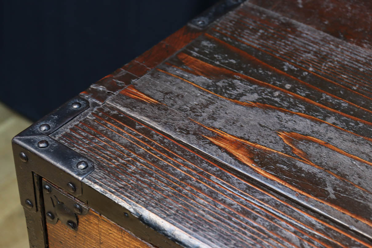 Clothing Chest BB3493